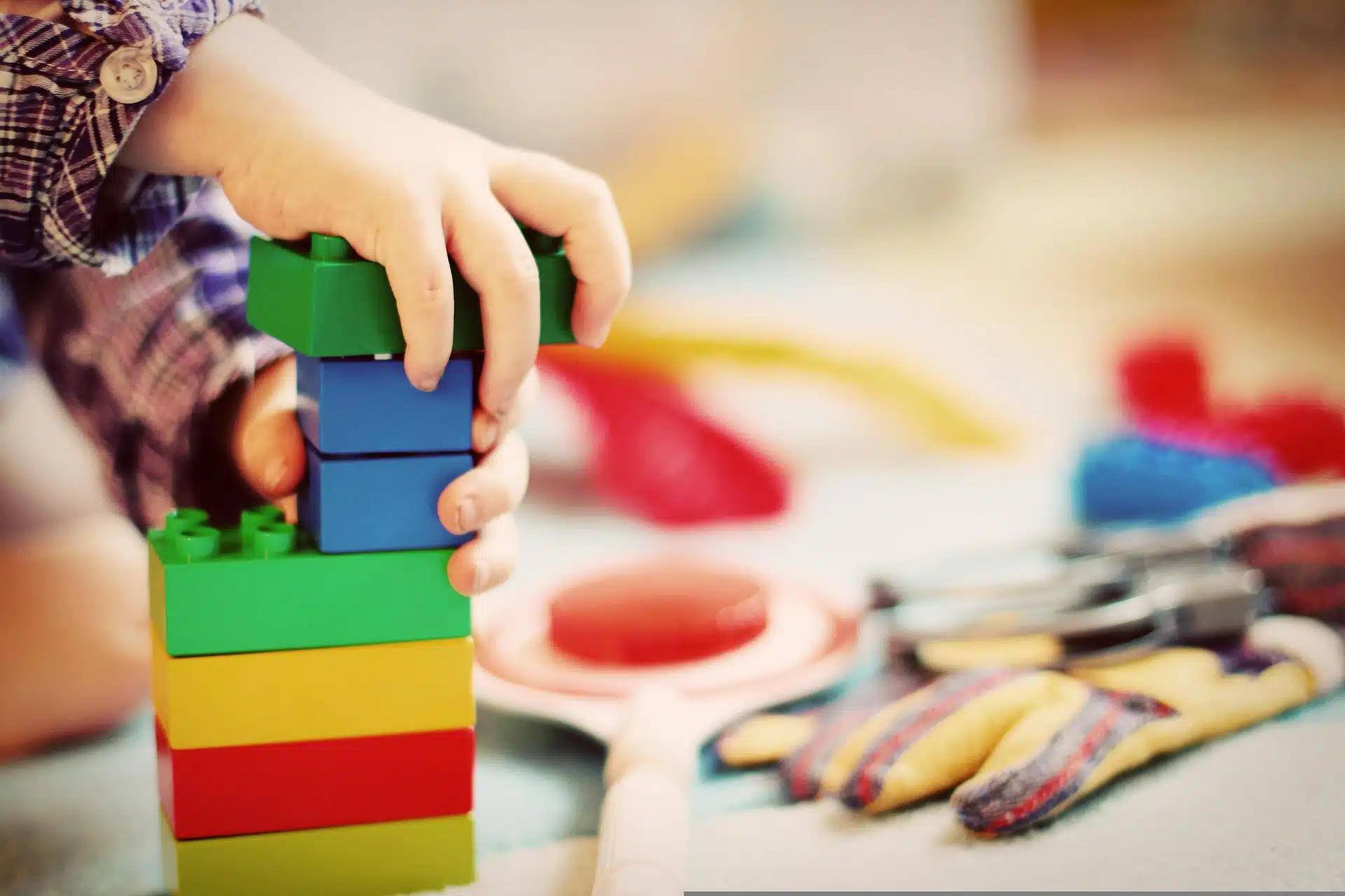 Growth Mindset Parenting: What Science Says About Raising Resilient Kids